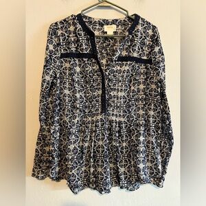 3/$20 Anthro Maeve Blue/Cream Pleated Front Semi Sheer Long Sleeve Top Size 8